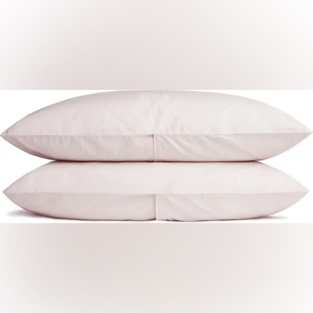 NWT Parachute Percale Pillowcases in Blush